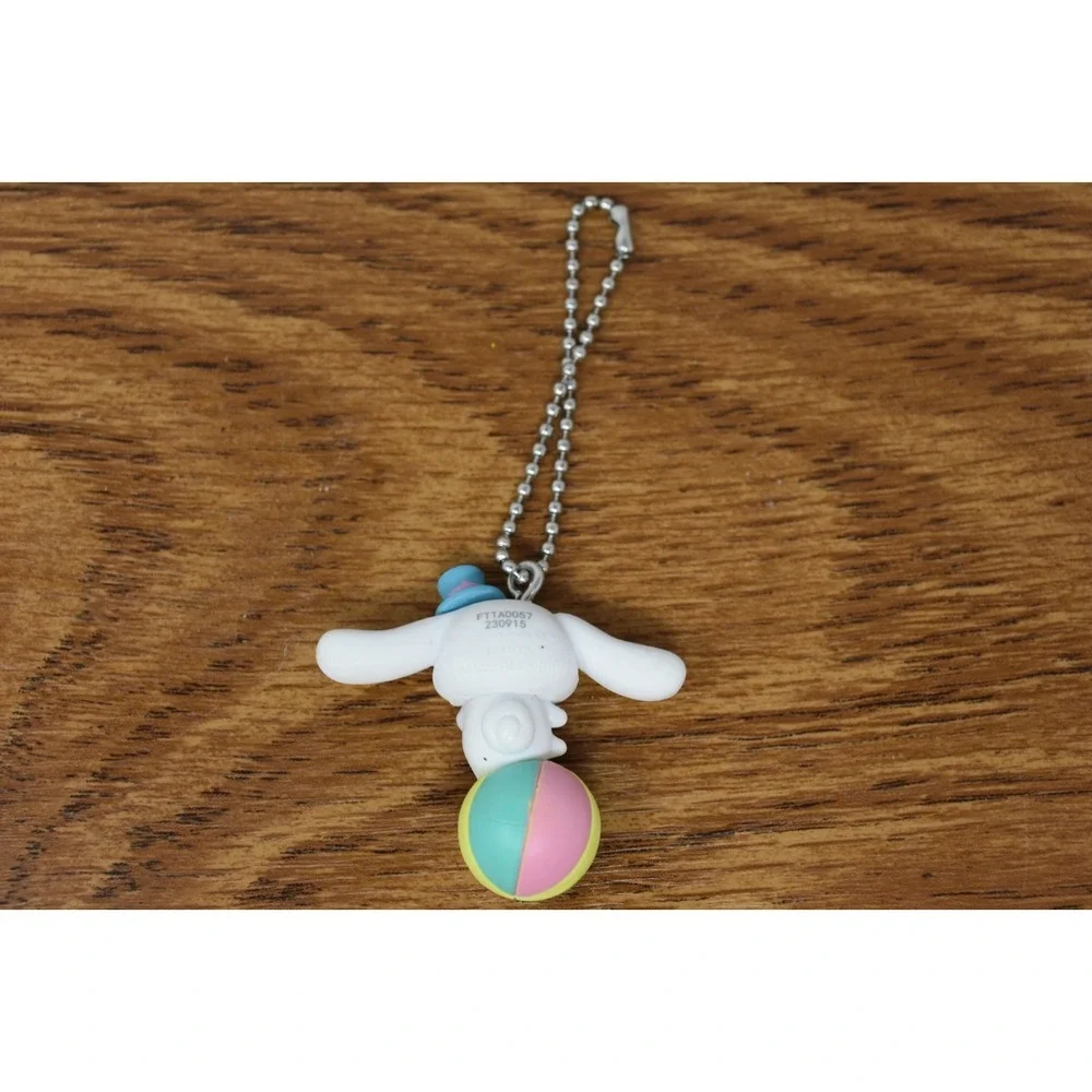 Sanrio Cinnamoroll Circus Ball Mascot Keychain Figure Top Hat Ball Chain Charm